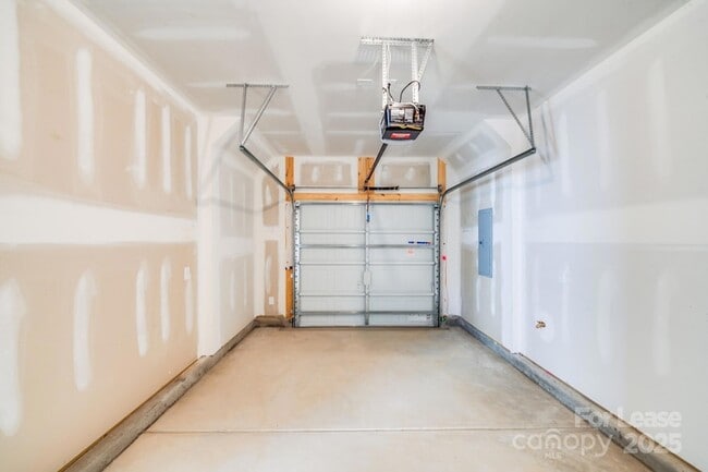 Building Photo - 2212 Cobble Ct