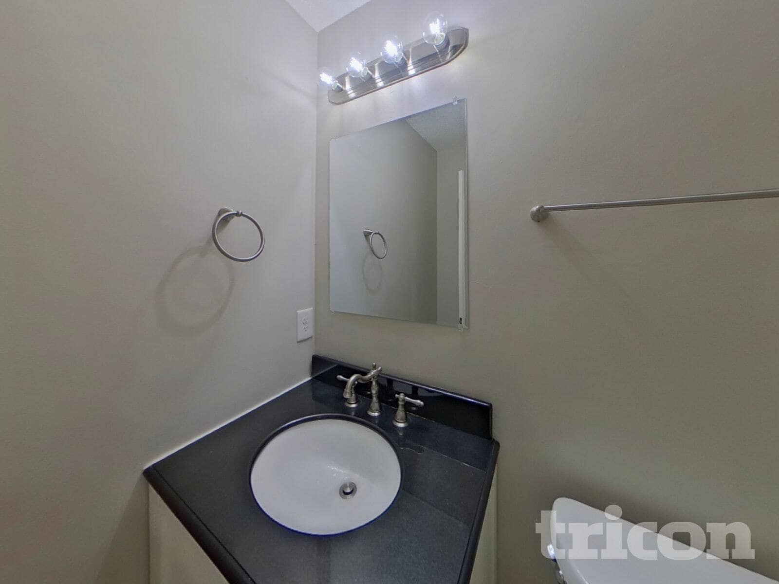 Building Photo - 2500 Justin Ct