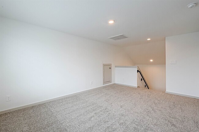 Building Photo - 250 John House Ln