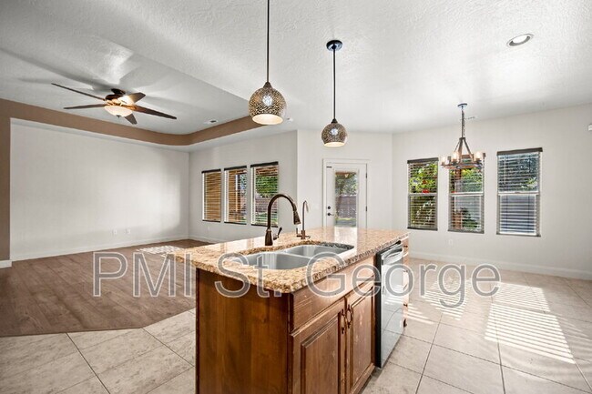 Building Photo - 3782 Brade Lane