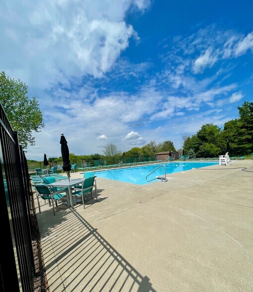 Building Photo - 8111 Revere Pl