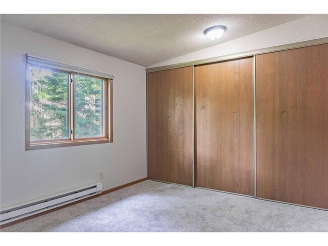 Building Photo - 17494 Pond Cir