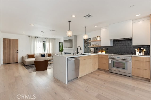 Building Photo - 3091 Chadwick Dr