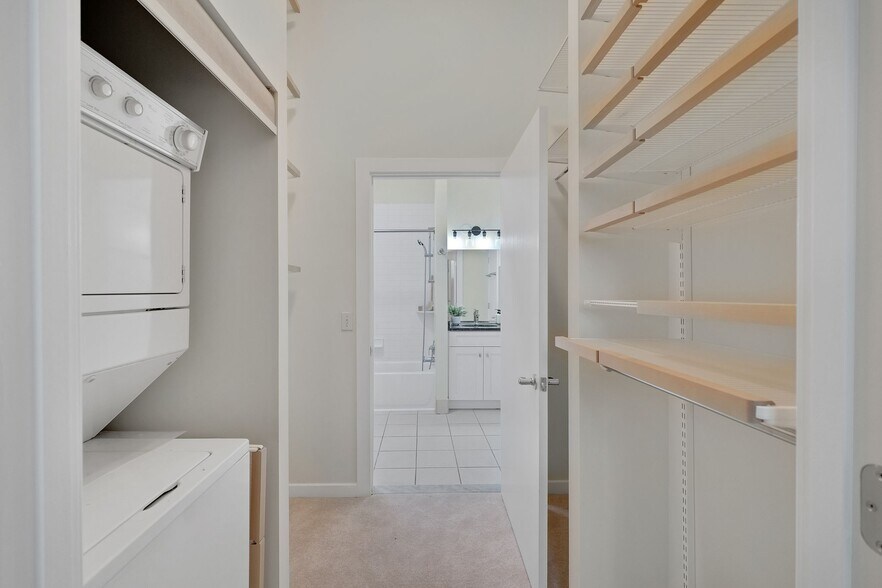 Building Photo - 1000 New Jersey Ave SE