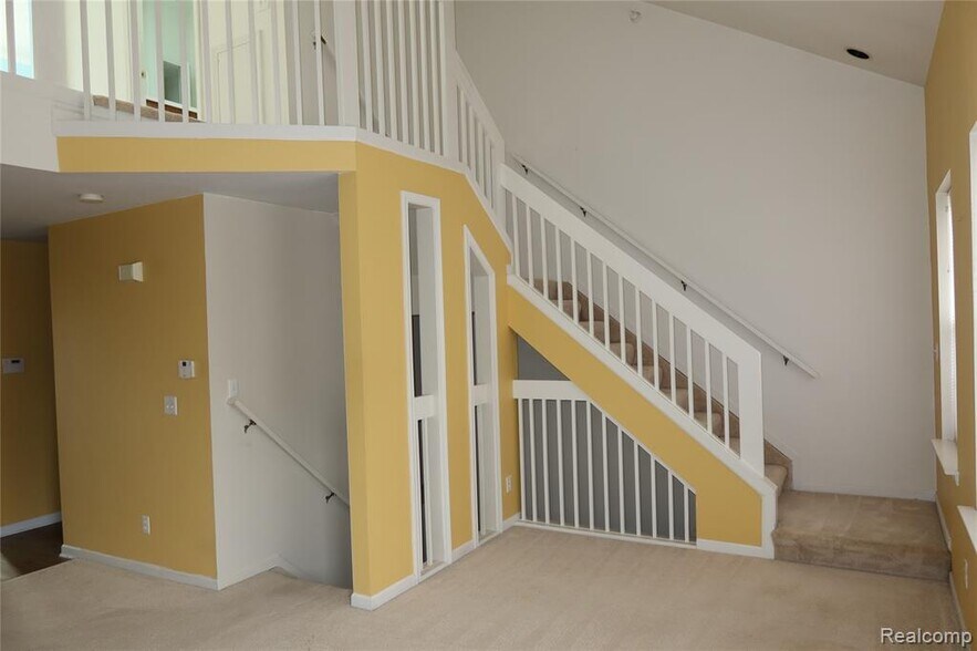 Building Photo - 1956 Campau Farms Cir