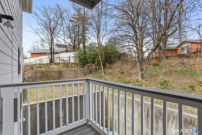 Building Photo - 7 Hamilton Ave