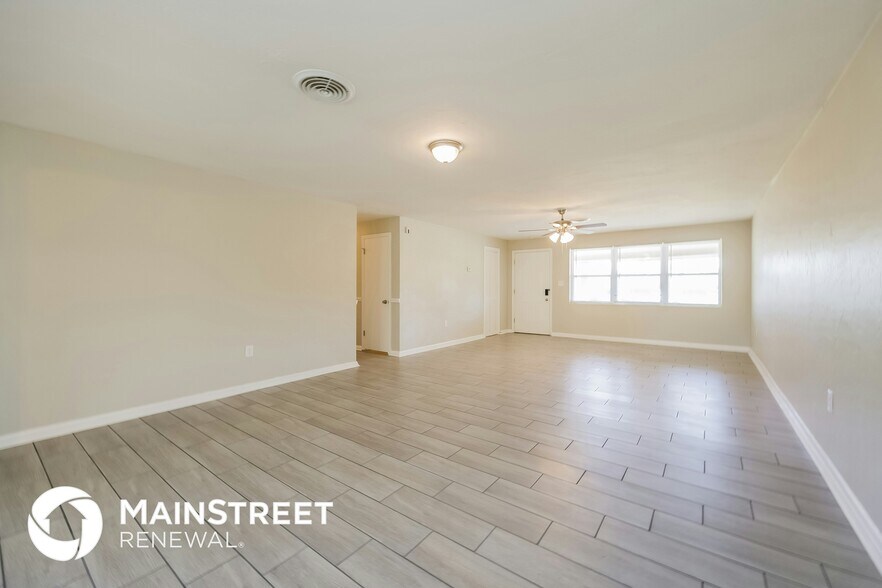 Building Photo - 1259 Burtwood Dr