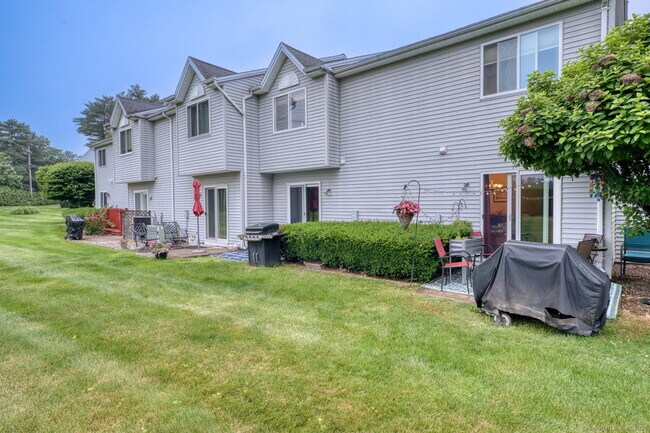 Building Photo - 155 Redstone Hl Rd