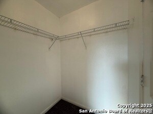 Building Photo - 570 Roadrunner Ave