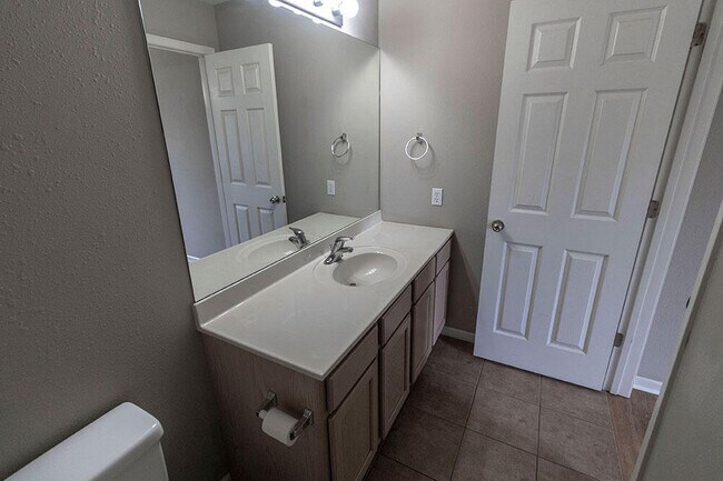 Building Photo - 4016 Snowy Owl Dr