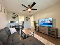 Building Photo - Raven at Bay Pines