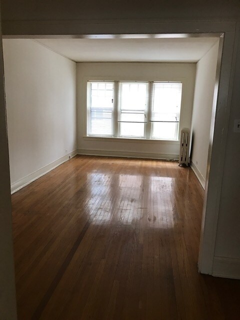 Building Photo - 534 Hinman Ave