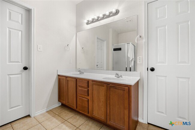 Building Photo - 5101 Birmingham Cir