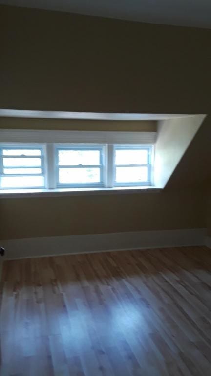 Building Photo - 42 Bank St