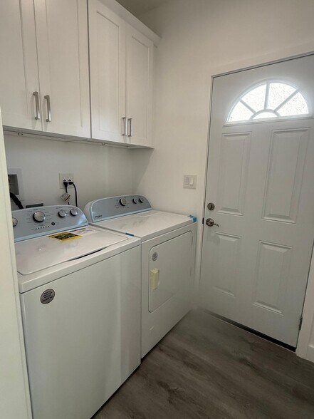 Building Photo - 16655 Markham St