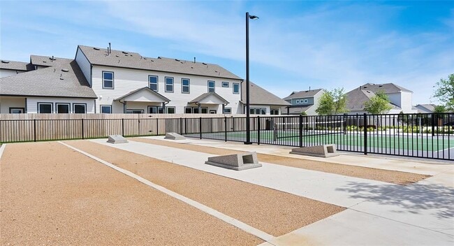 Building Photo - 5517 Stadio Ave