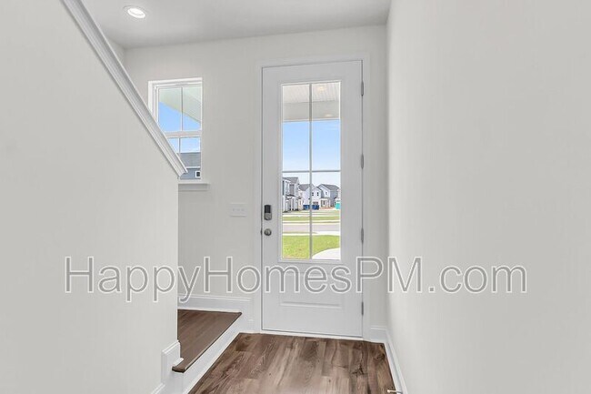 Building Photo - 335 Chapman Cir