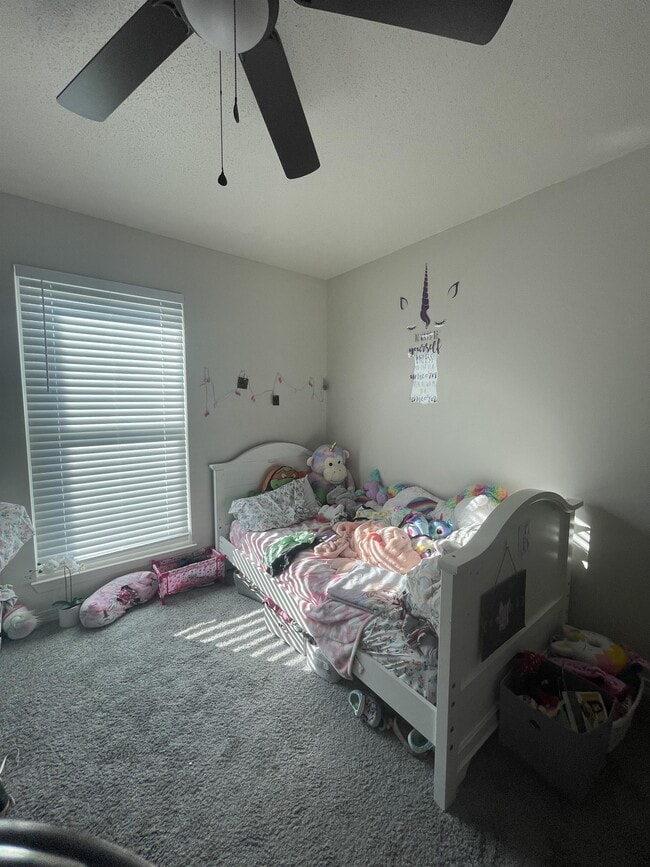 Building Photo - 2212 Peachwood Ct