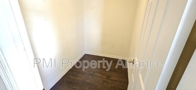 Building Photo - 15605 Perdido Dr