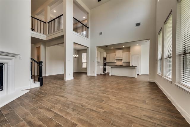 Building Photo - 617 Montrose Dr