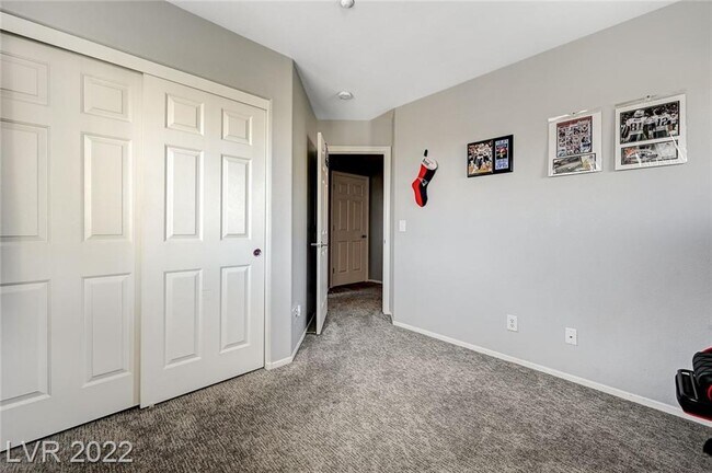 Building Photo - 9004 Beaming Ct