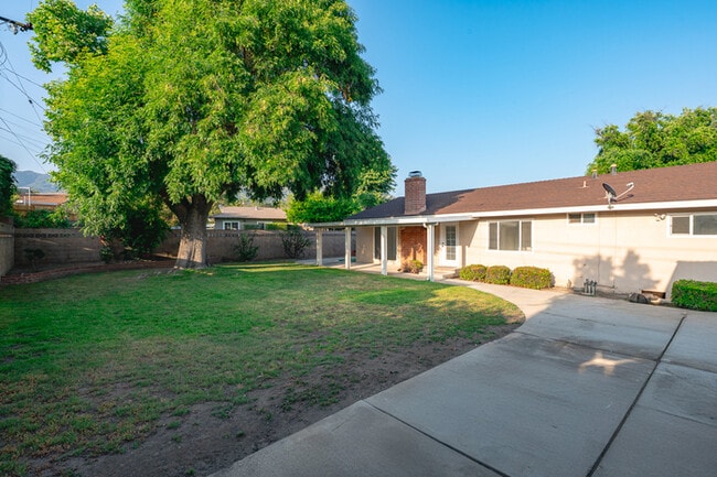 Building Photo - Spacious 4BR 2BA Home in Prime Glendora