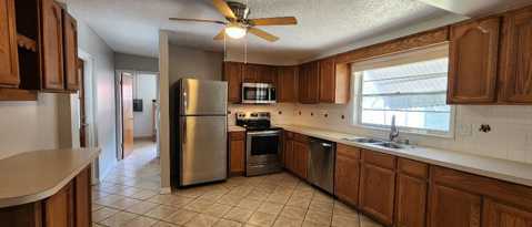 Building Photo - 106 Lantern Ln