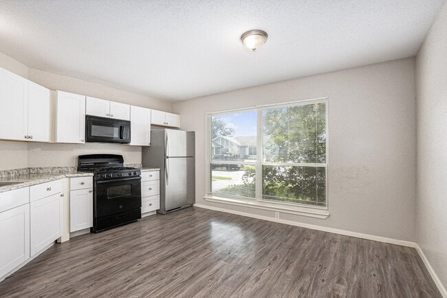 Building Photo - 2203 Crosscoach Ln