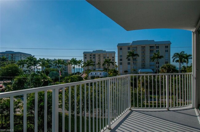 Building Photo - 1300 Gulf Shore Blvd N