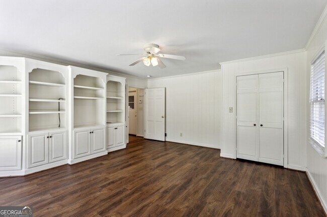 Building Photo - 4708 Tall Pines Dr NW