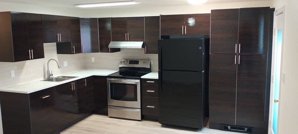 Kitchen - 178 North 12th Street