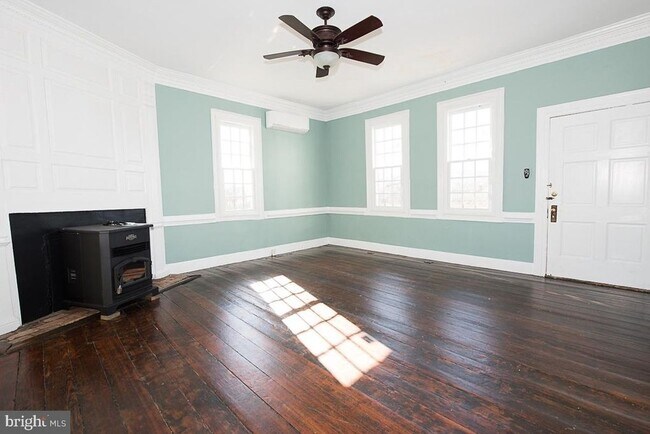 Building Photo - 9400 Justice Ln