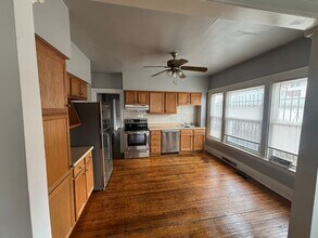 Building Photo - 172 Hedley Pl