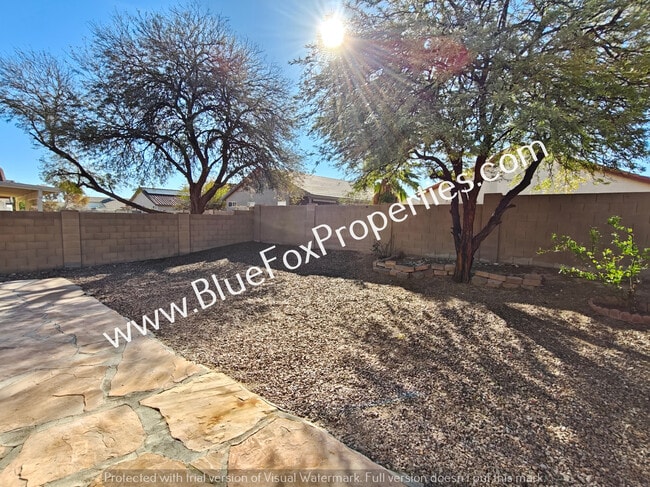 Building Photo - 7939 W Mural Hill Dr