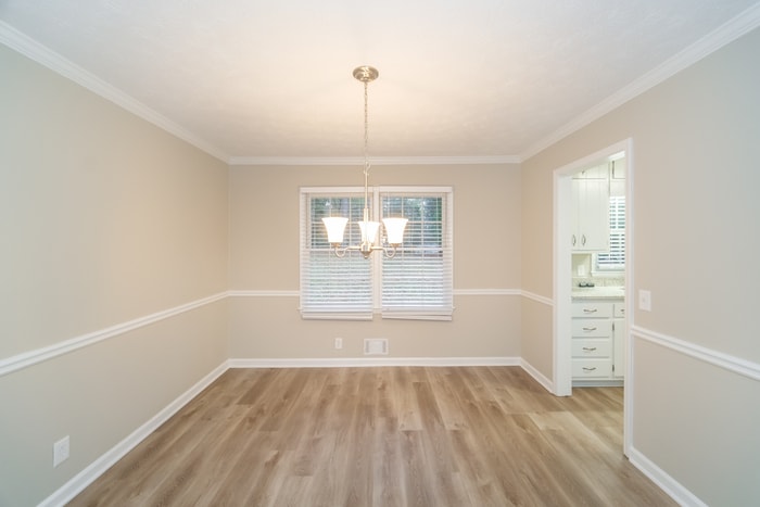 Building Photo - 2531 Country Club Dr SE