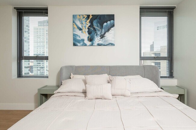 Building Photo - 677-679 Washington Street-SI ID1322145P