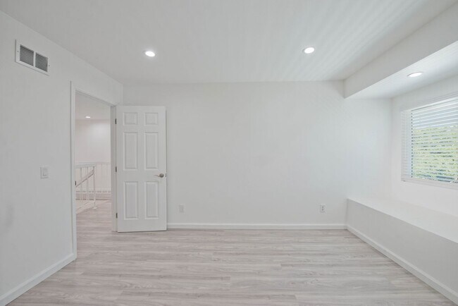 Building Photo - 20227 Elkwood St