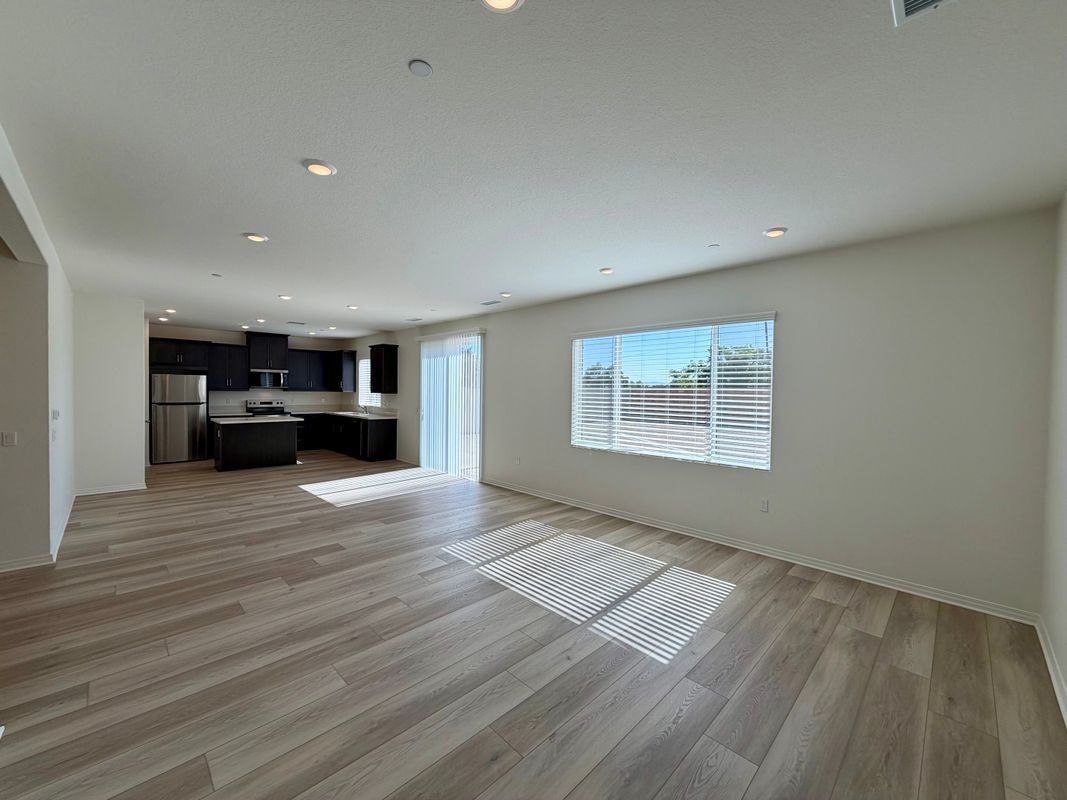 Building Photo - 9643 Babaco St