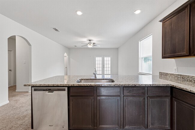 Building Photo - 2112 Mule Ridge Dr