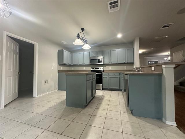 Building Photo - 2525 Mesa Valley Dr