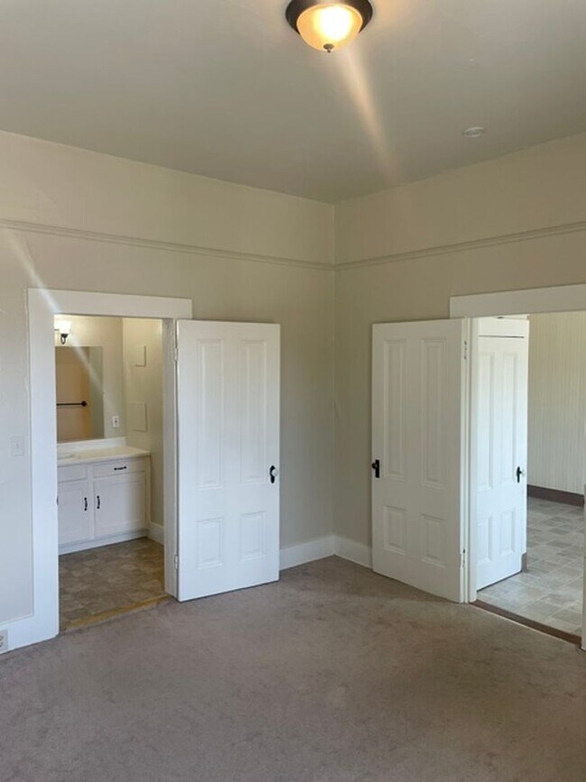 Building Photo - 912 Soquel Ave