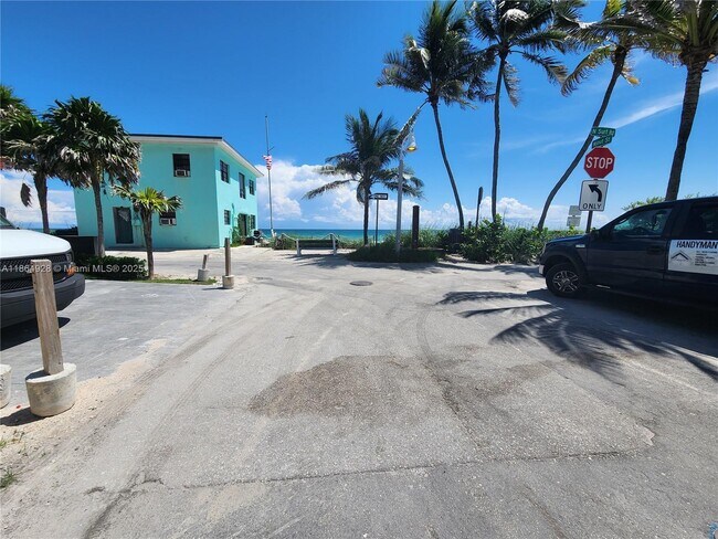 Building Photo - 315 Walnut St