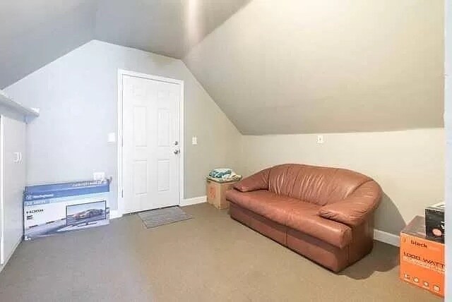 Building Photo - 2915 N Lawndale Ave