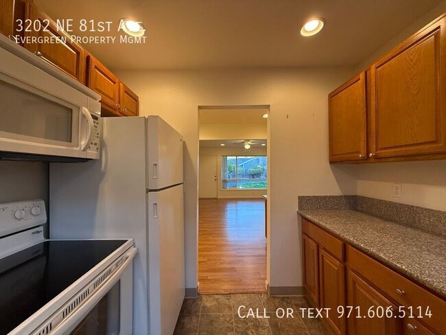 Building Photo - 3202 NE 81st Ave