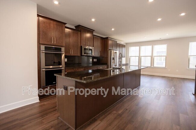 Building Photo - 9882 Hopkins Lp
