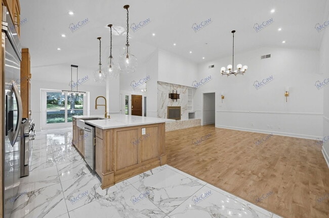 Building Photo - 724 Overland Trail
