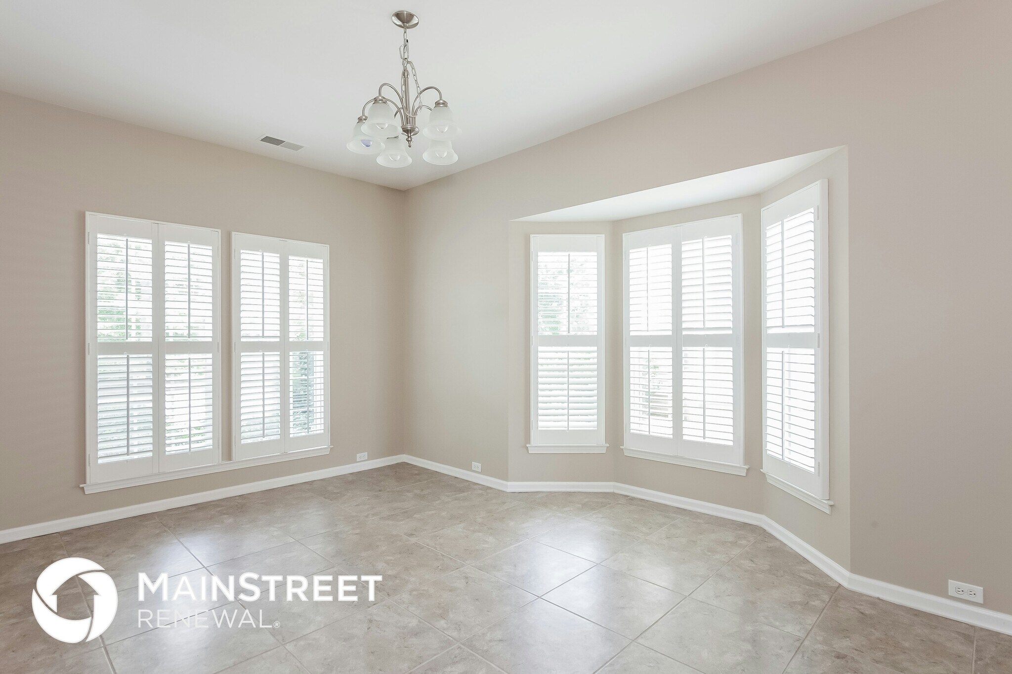Building Photo - 2582 Laurelview Dr NW