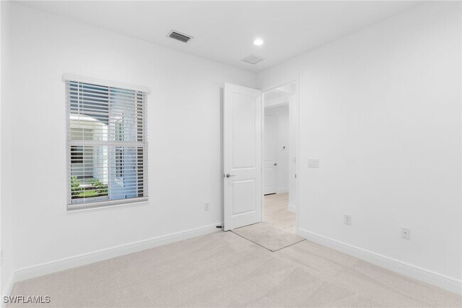 Building Photo - 4580 Skysail Dr