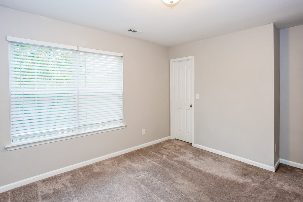 Building Photo - 4822 Abercromby St