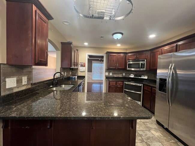 Building Photo - 1701 Winterhaven Ct